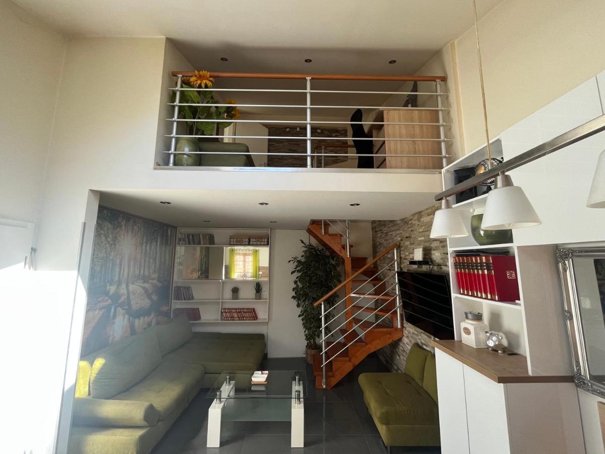 Hiza Appartement Pula Buitenkant foto